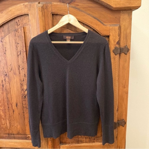 Victor Alfaro Sweaters - Victor Alfaro Cashmere V-neck Sweater